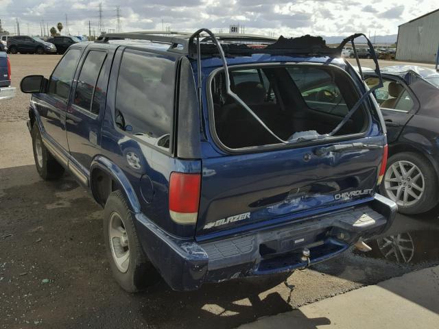 1GNCS13W212129853 - 2001 CHEVROLET BLAZER BLUE photo 3