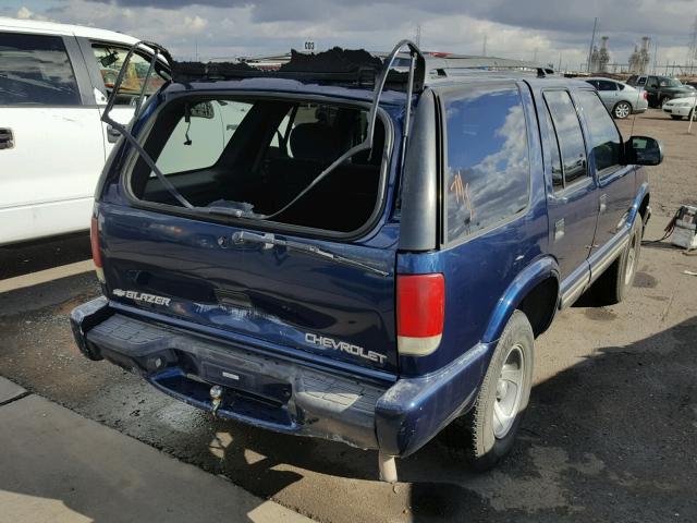 1GNCS13W212129853 - 2001 CHEVROLET BLAZER BLUE photo 4