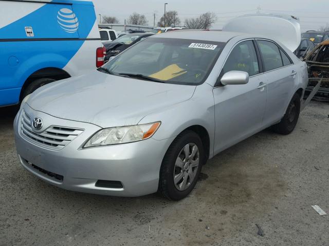 JTNBE46K273127072 - 2007 TOYOTA CAMRY NEW GRAY photo 2