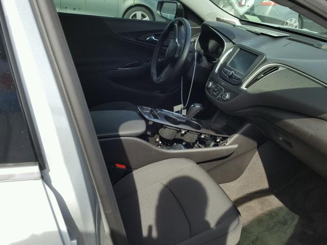 1G1ZB5ST9JF135166 - 2018 CHEVROLET MALIBU LS ვერცხლისფერი ფოტო 5