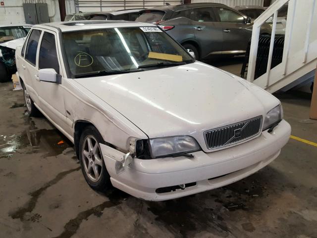 YV1LS5677W2541837 - 1998 VOLVO S70 GLT WHITE photo 1