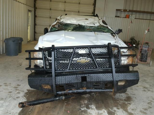 1GCHK53699F175304 - 2009 CHEVROLET SILVERADO WHITE photo 9