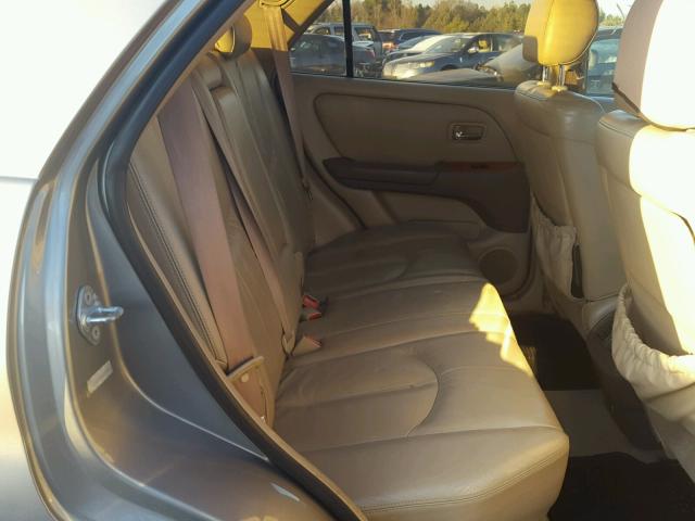 JTJGF10U910089300 - 2001 LEXUS RX 300 SILVER photo 6