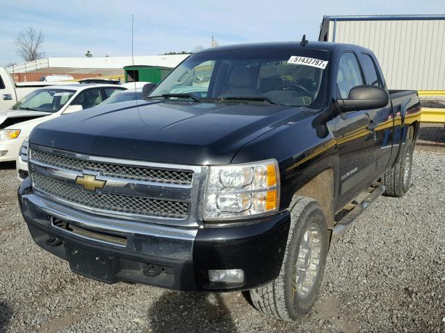 1GCRCSE09BZ250323 - 2011 CHEVROLET SILVERADO BLACK photo 2