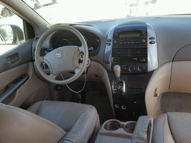 5TDZK23C08S136981 - 2008 TOYOTA SIENNA CE GOLD photo 9