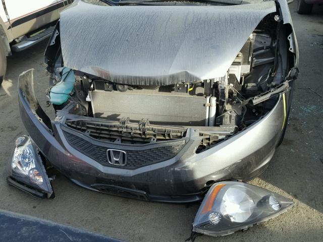 JHMGE8H39CS001636 - 2012 HONDA FIT رمادي صورة 9