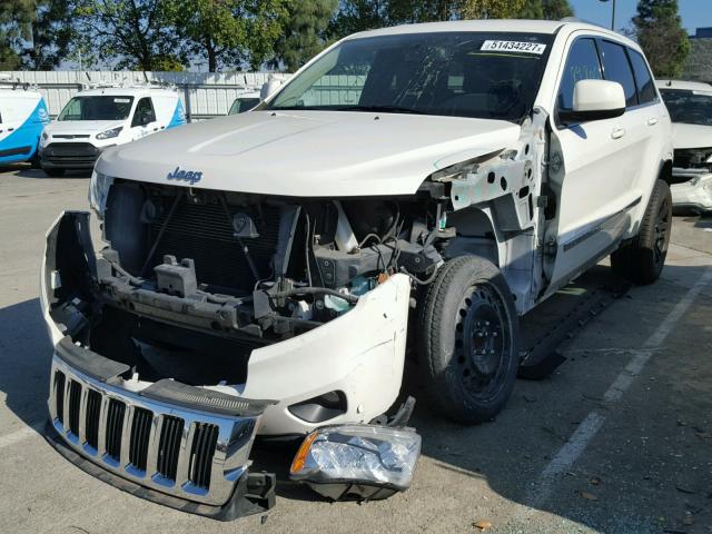 1C4RJEAG7CC236631 - 2012 JEEP GRAND CHER WHITE photo 2