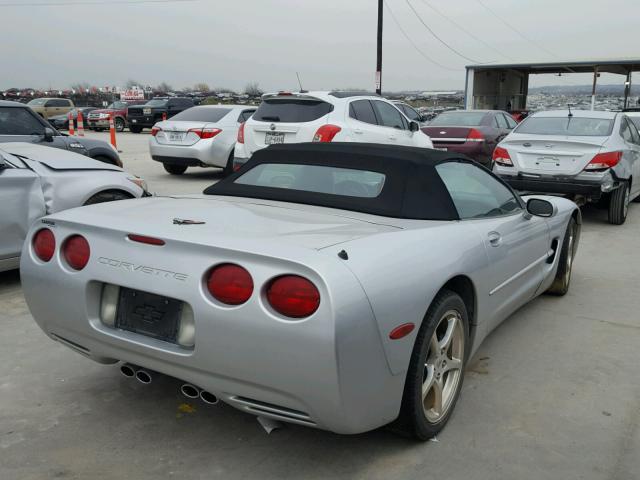 1G1YY32G625135070 - 2002 CHEVROLET CORVETTE SILVER photo 4