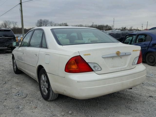 4T1BF28B7YU063315 - 2000 TOYOTA AVALON XL WHITE photo 3