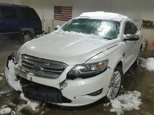 1FAHP2FW5CG143100 - 2012 FORD TAURUS LIM WHITE photo 2