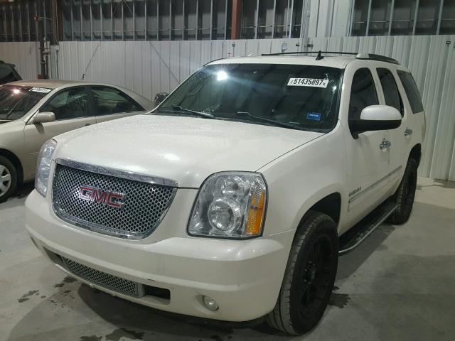 1GKUKEEF0AR277738 - 2010 GMC YUKON DENA WHITE photo 2