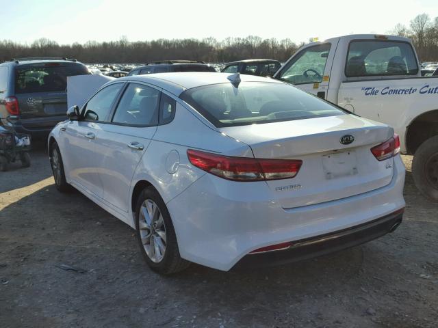 5XXGU4L39GG107055 - 2016 KIA OPTIMA EX WHITE photo 3