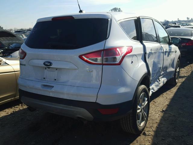 1FMCU0G71GUC60930 - 2016 FORD ESCAPE SE WHITE photo 4