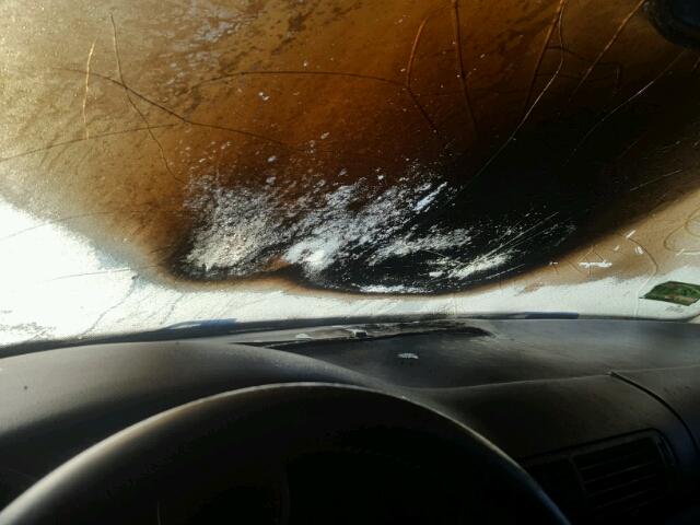 WVWYH63B82E196416 - 2002 VOLKSWAGEN PASSAT GLX GRAY photo 9