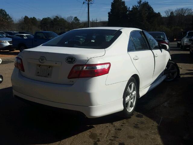 4T1BE46K29U916030 - 2009 TOYOTA CAMRY BASE WHITE photo 4