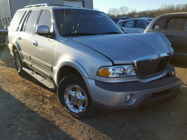 5LMPU28A5XLJ42471 - 1999 LINCOLN NAVIGATOR SILVER photo 1