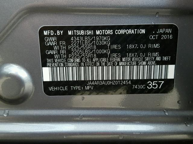 JA4AR3AU0HZ012454 - 2017 MITSUBISHI OUTLANDER GRAY photo 10