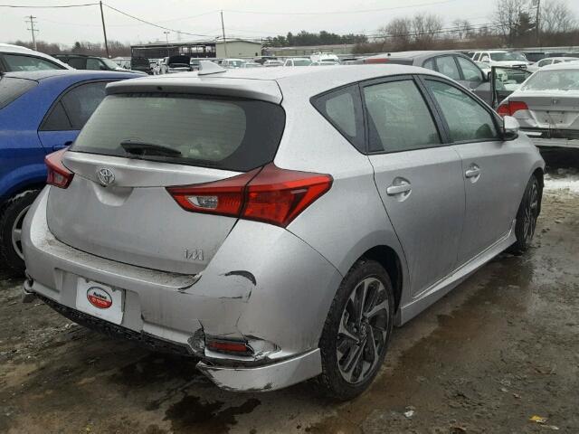 JTNKARJEXJJ559034 - 2018 TOYOTA COROLLA IM SILVER photo 4