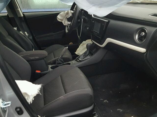 JTNKARJEXJJ559034 - 2018 TOYOTA COROLLA IM SILVER photo 5