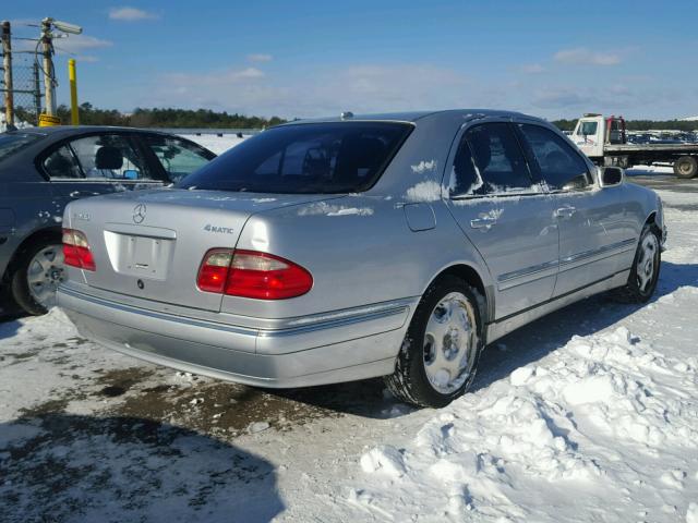 WDBJF83J12X078365 - 2002 MERCEDES-BENZ E 430 SILVER photo 4