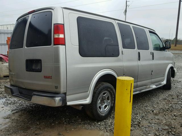 1GDFG15T731100783 - 2003 GMC SAVANA RV GRAY photo 4