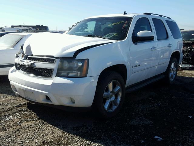 1GNFC13J67R271766 - 2007 CHEVROLET TAHOE C150 WHITE photo 2