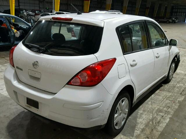 3N1BC1CP7AL446846 - 2010 NISSAN VERSA S WHITE photo 4