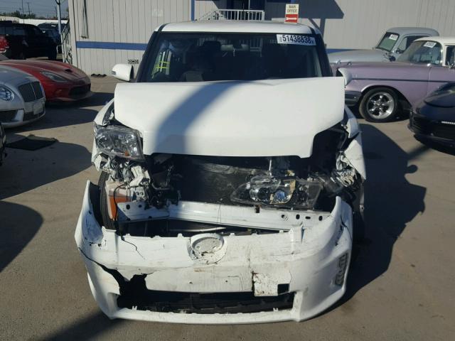 JTLZE4FE6FJ070449 - 2015 TOYOTA SCION XB Gümüş foto 9