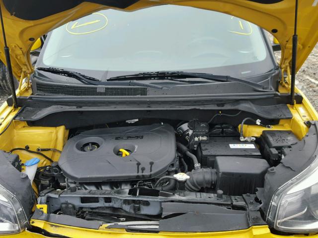 KNDJP3A53F7186614 - 2015 KIA SOUL + YELLOW photo 7