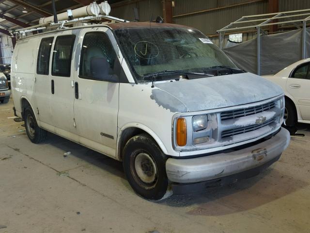 1GCFG25W811155518 - 2001 CHEVROLET EXPRESS G2 WHITE photo 1