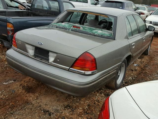 2FAFP73W01X124910 - 2001 FORD CROWN VICT GRAY photo 4