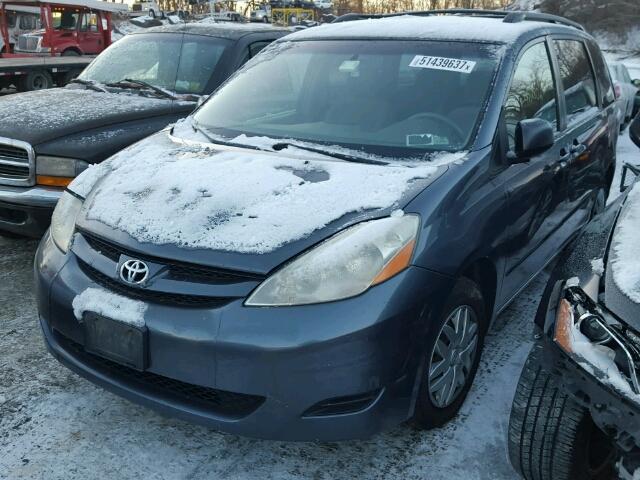 5TDZA23C86S487055 - 2006 TOYOTA SIENNA CE GRAY photo 2