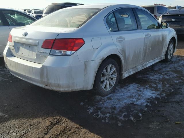 4S3BMBC61B3238465 - 2011 SUBARU LEGACY 2.5 WHITE photo 4