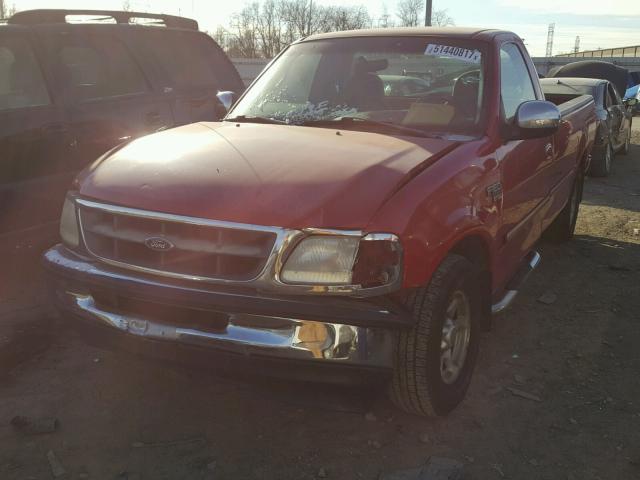 2FTZF176XWCA41436 - 1998 FORD F150 RED photo 2