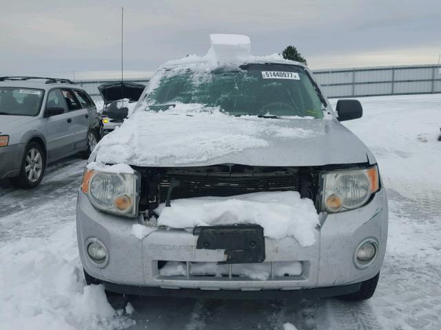 1FMCU93108KC61893 - 2008 FORD ESCAPE XLT SILVER photo 9