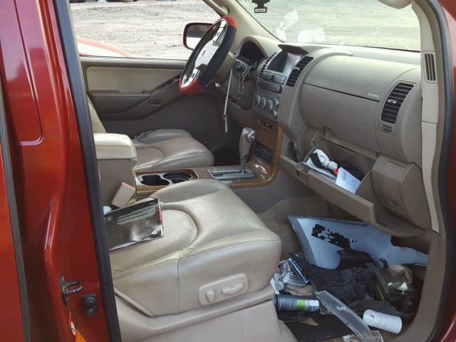 5N1AR18W75C751882 - 2005 NISSAN PATHFINDER MAROON photo 5