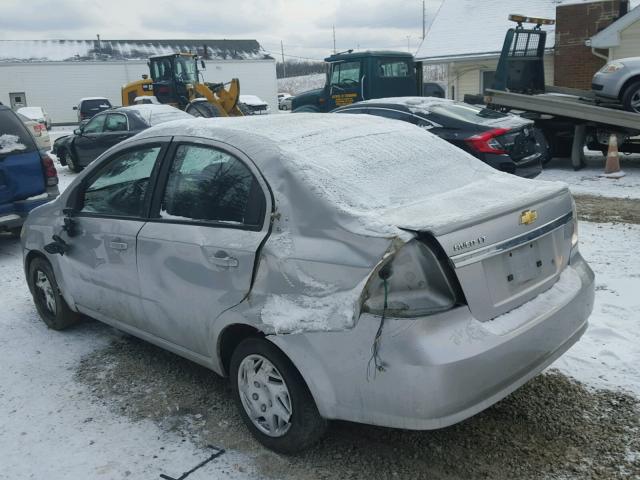 KL1TD56E19B612699 - 2009 CHEVROLET AVEO LS SILVER photo 3