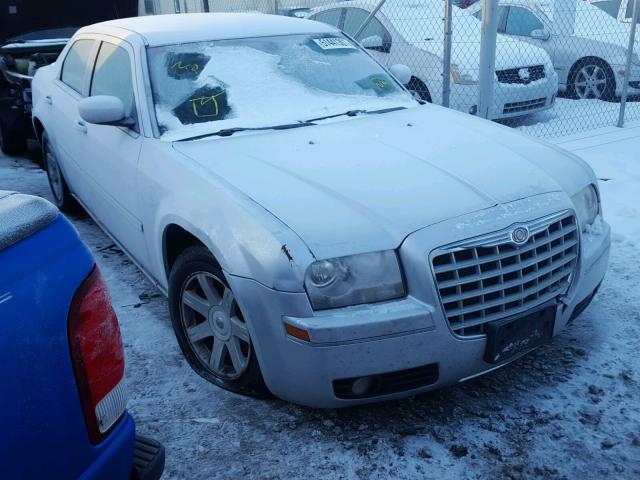 2C3JA53G05H145974 - 2005 CHRYSLER 300 TOURIN SILVER photo 1