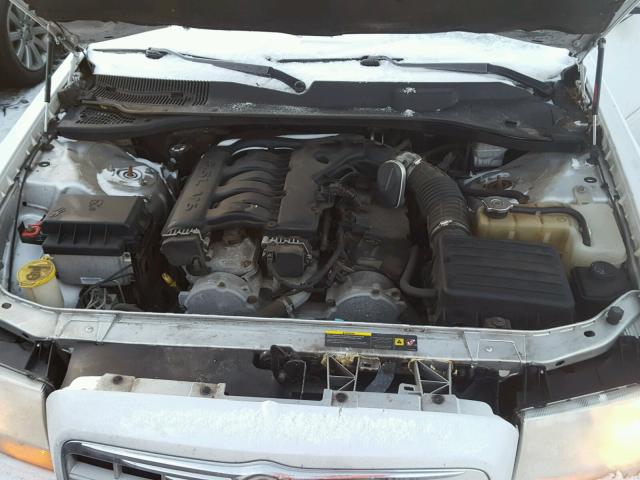 2C3JA53G05H145974 - 2005 CHRYSLER 300 TOURIN SILVER photo 7