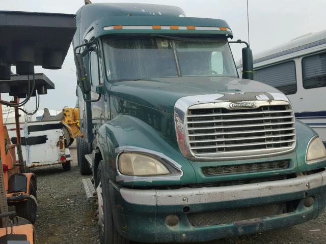 1FUJA6CKX8DZ45178 - 2008 FREIGHTLINER CONVENTION GREEN photo 2