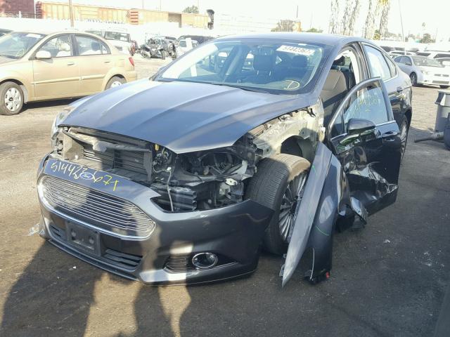 3FA6P0K94GR135385 - 2016 FORD FUSION TIT GRAY photo 2