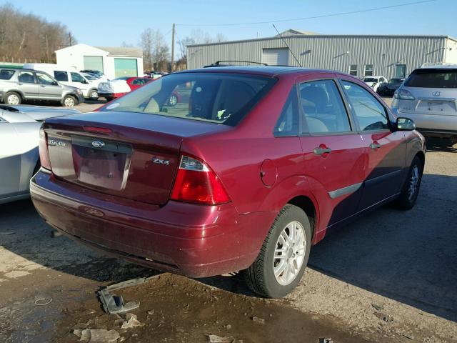 1FAFP34N66W117218 - 2006 FORD FOCUS ZX4 MAROON photo 4