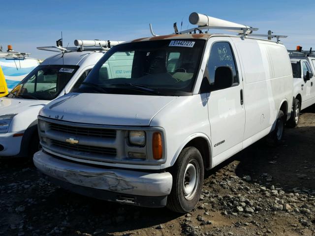 1GCFG25W5Y1170052 - 2000 CHEVROLET EXPRESS G2 WHITE photo 2