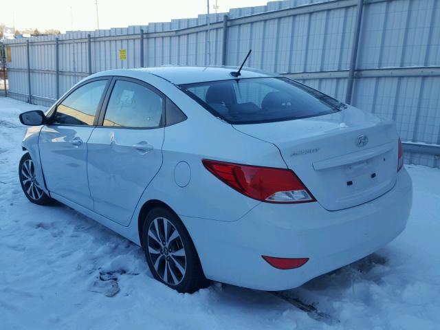 KMHCT4AE7HU369797 - 2017 HYUNDAI ACCENT SE WHITE photo 3