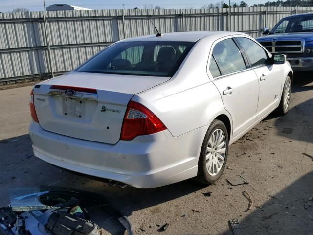 3FADP0L30AR426605 - 2010 FORD FUSION HYB WHITE photo 4