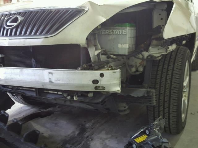 2T2GA31UX6C048355 - 2006 LEXUS RX 330 TAN photo 9