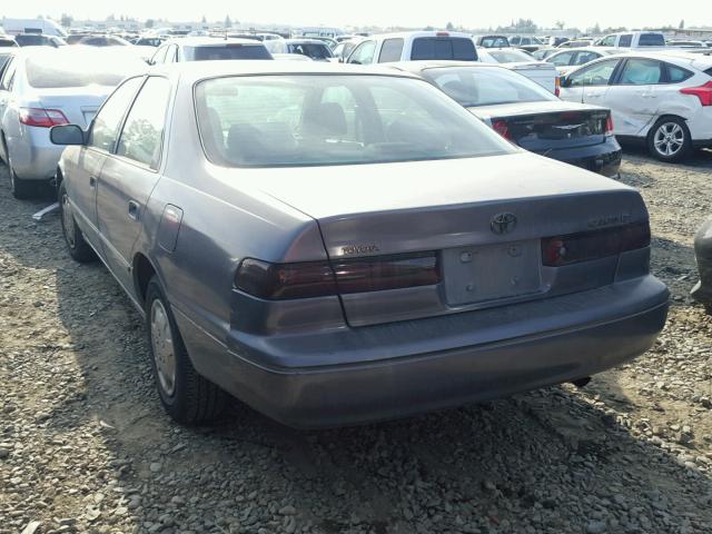 4T1BG22K9WU250140 - 1998 TOYOTA CAMRY CE GRAY photo 3