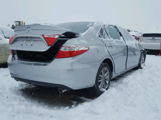 4T1BF1FK8GU613357 - 2016 TOYOTA CAMRY LE ვერცხლისფერი ფოტო 4