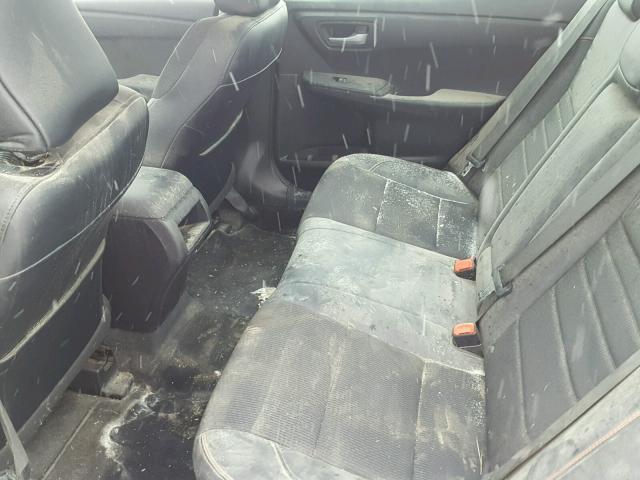 4T1BF1FK8GU613357 - 2016 TOYOTA CAMRY LE ვერცხლისფერი ფოტო 6