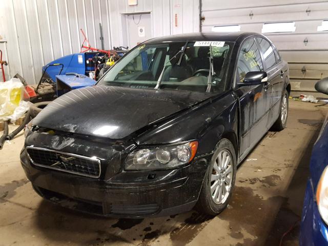 YV1MS382642016226 - 2004 VOLVO S40 2.4I BLACK photo 2